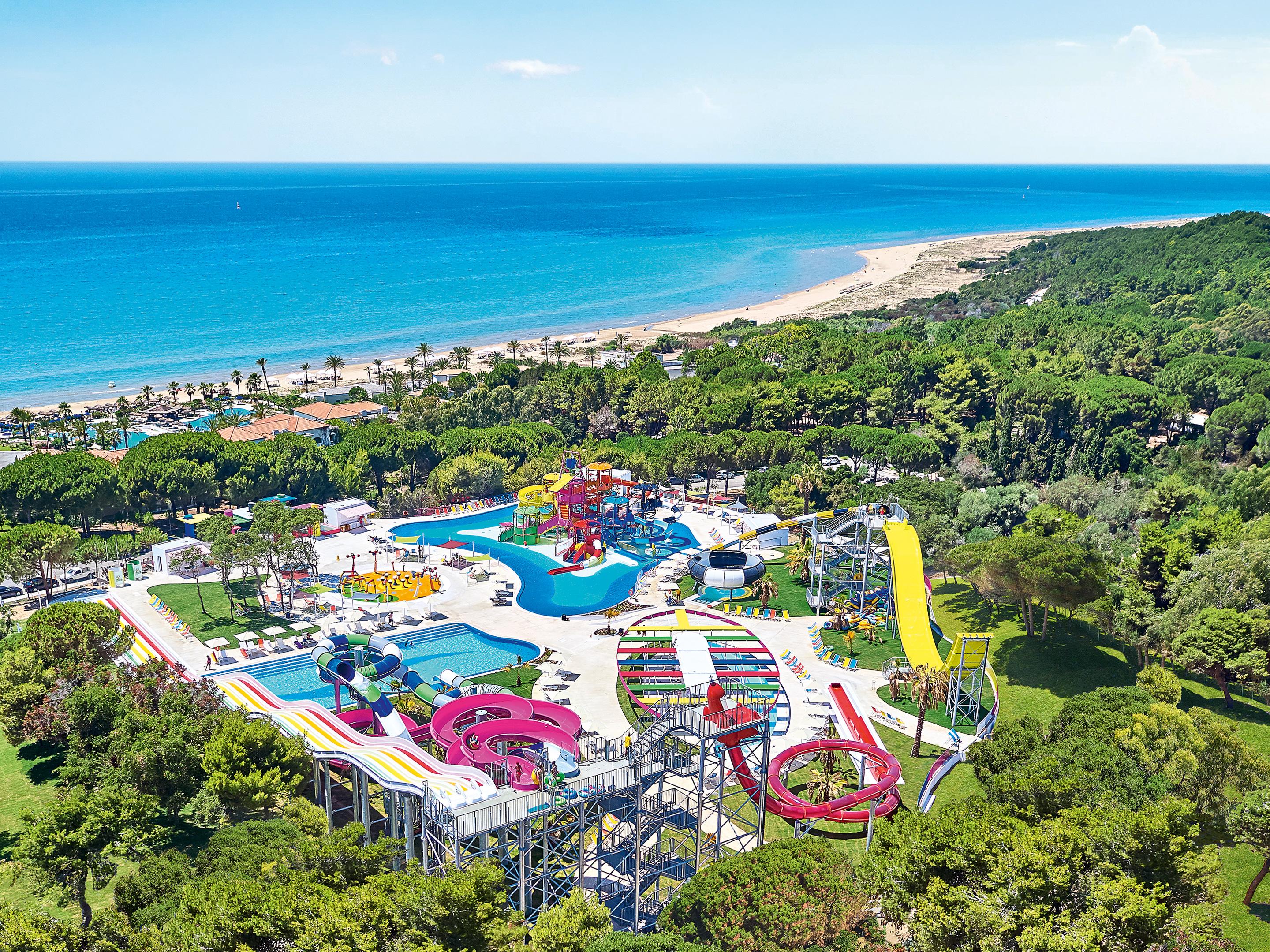 Grecotel La Riviera At Riviera Olympia & Aqua Park Лутра-Кіллініс Екстер'єр фото